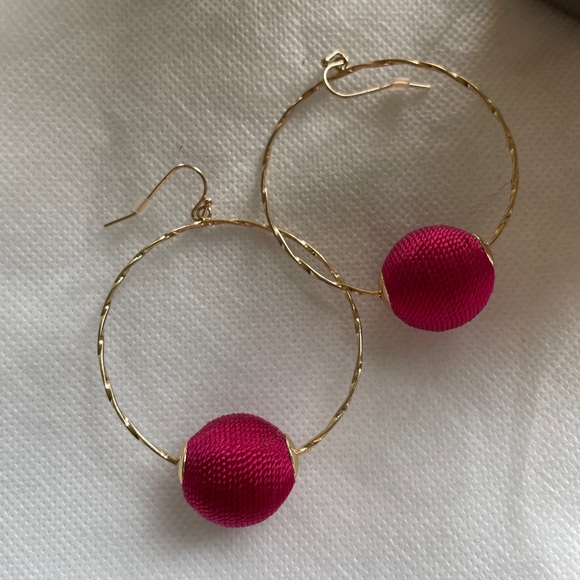 Express earrings - Picture 2 of 3